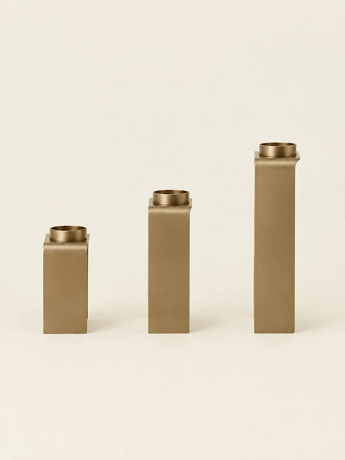 Orvane Arc Candleholder Trio — side
