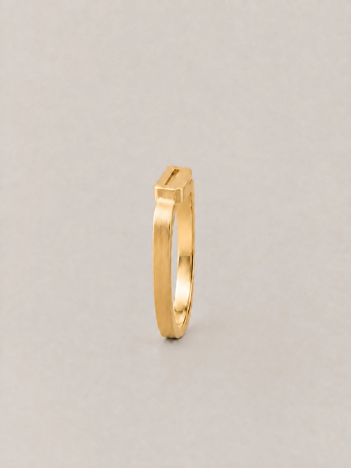 seravel offset band gold gallery 3